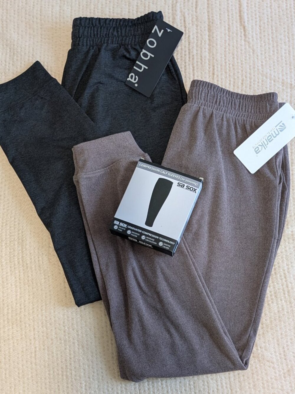 ✈️ Travel Comfort Bundle - 2 NWT Joggers (XS) + Compression Calf Sleeves (S)